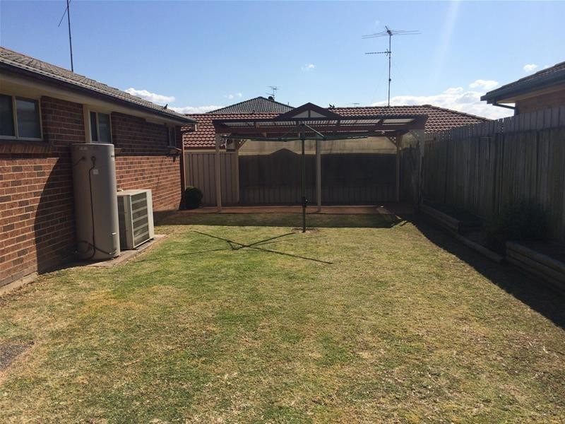 1 Sidney Close, Quakers Hill NSW 2763