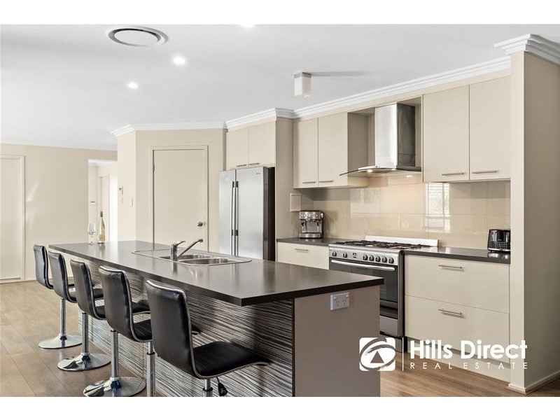 8 Bolger Place, Colebee NSW 2761