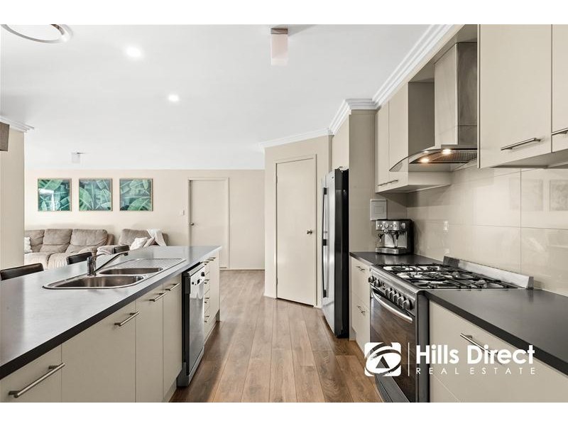 8 Bolger Place, Colebee NSW 2761