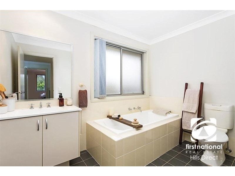 94 Stanhope Parkway, Stanhope Gardens NSW 2768