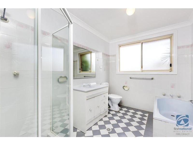 16 Olwen Place, Quakers Hill NSW 2763