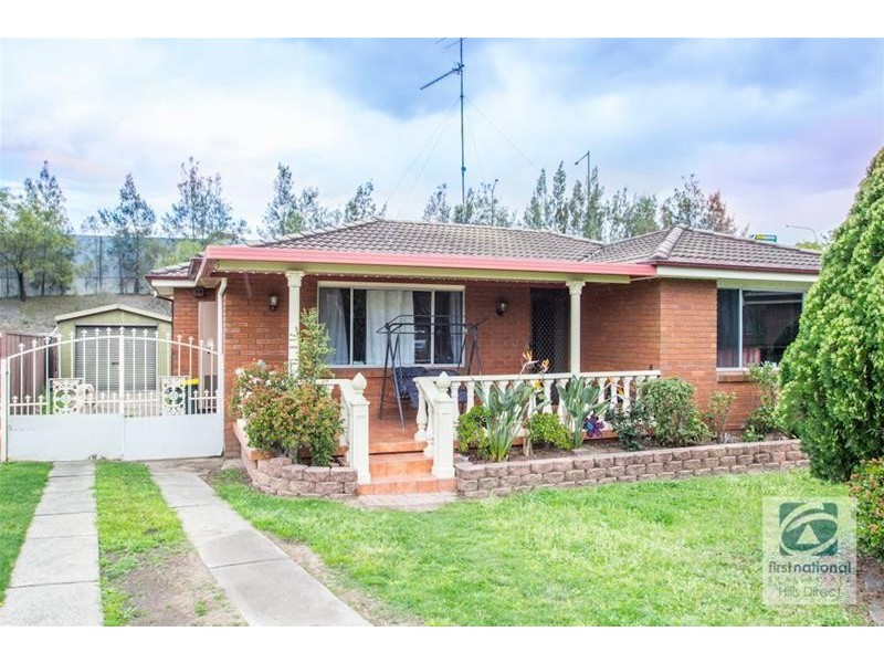 37 Elwood Crescent, Quakers Hill NSW 2763