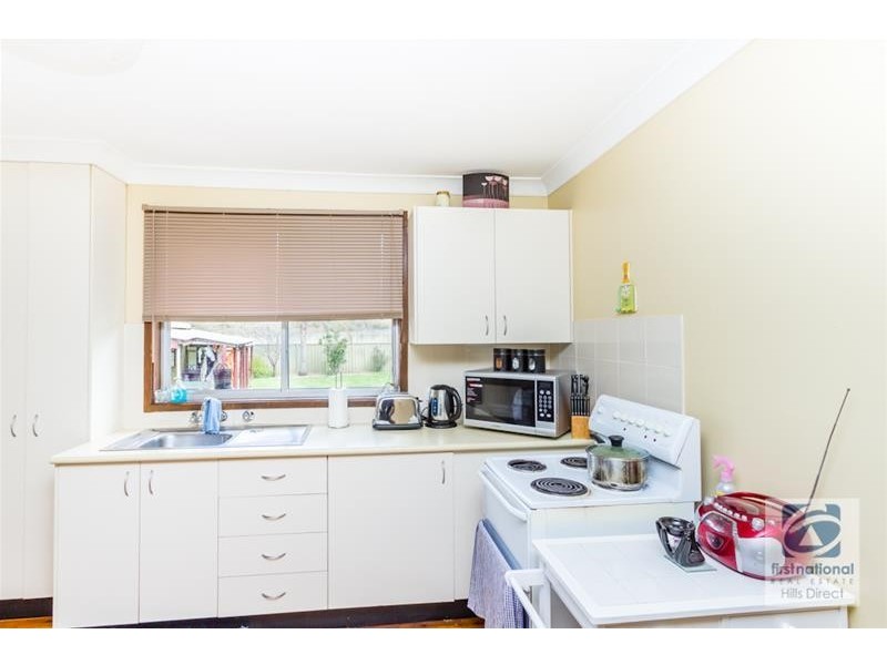 37 Elwood Crescent, Quakers Hill NSW 2763