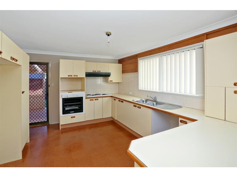 31 Kolodong Drive, Quakers Hill NSW 2763