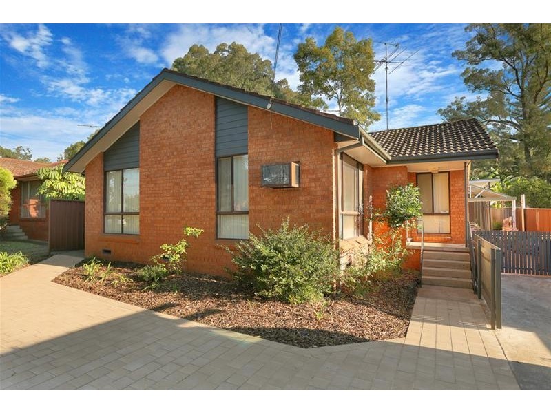 31 Kolodong Drive, Quakers Hill NSW 2763