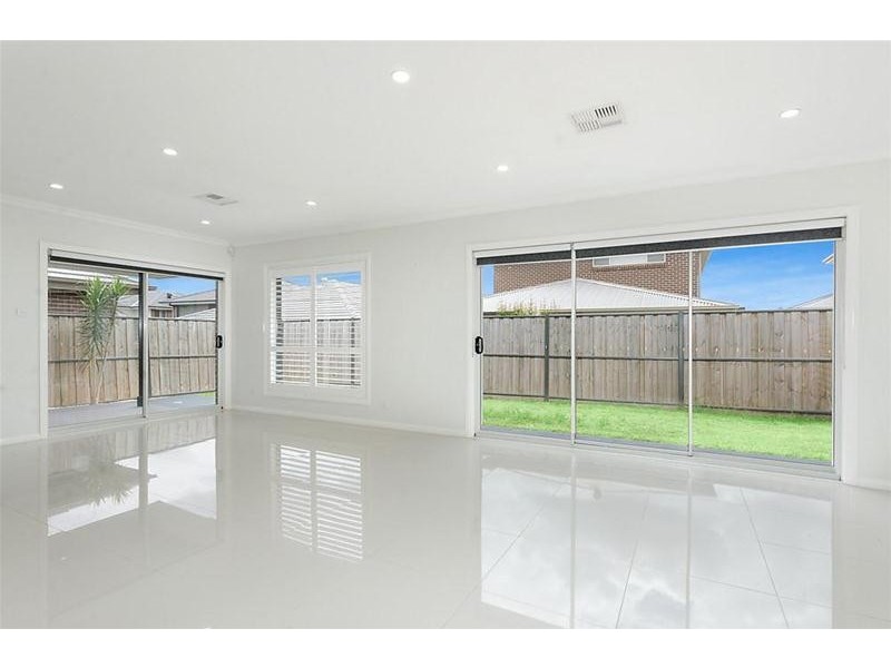 6 Blackheath Street, The Ponds NSW 2769