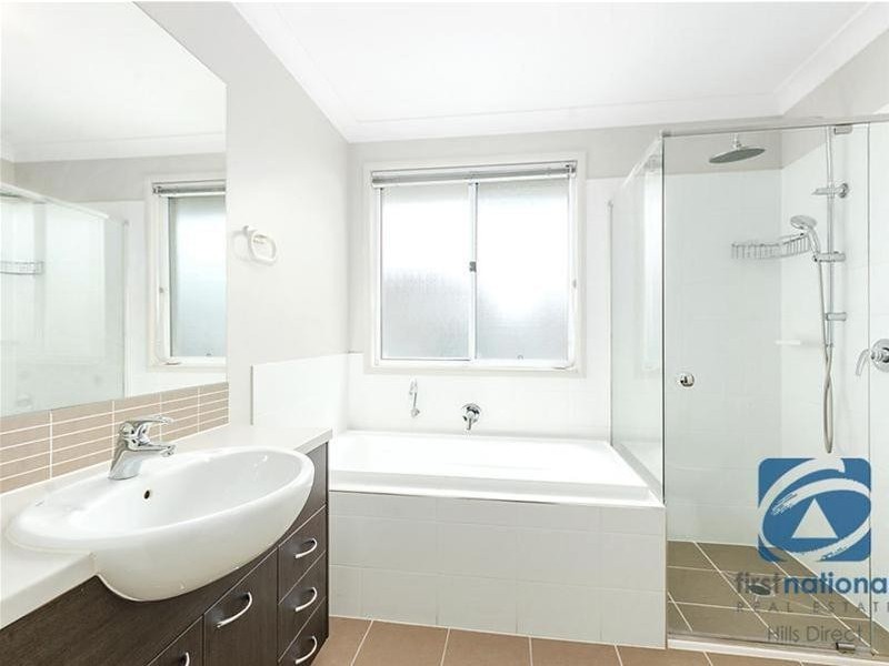 9 Glenvale Avenue, Parklea NSW 2768