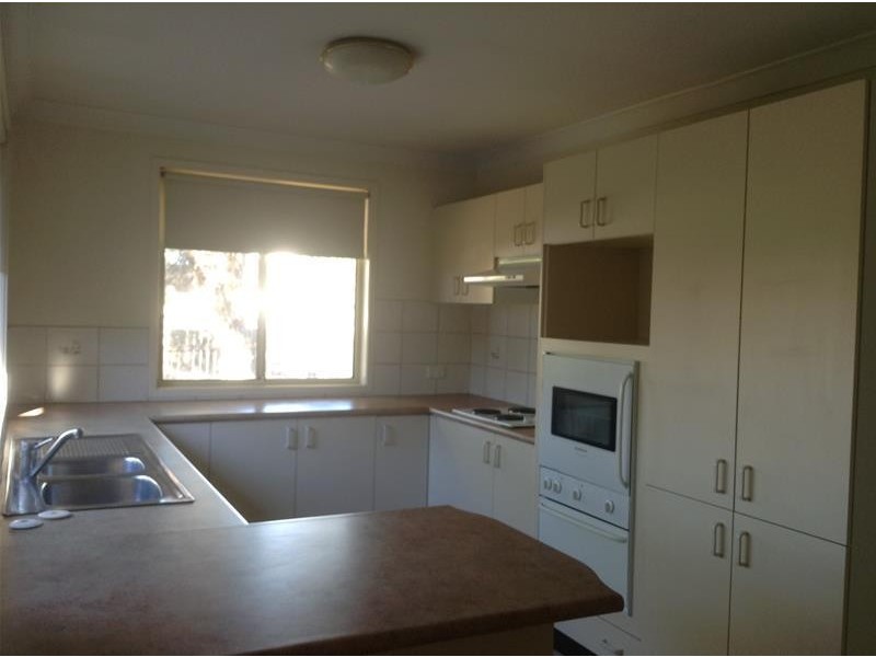 2 Bangalow Place, Stanhope Gardens NSW 2768