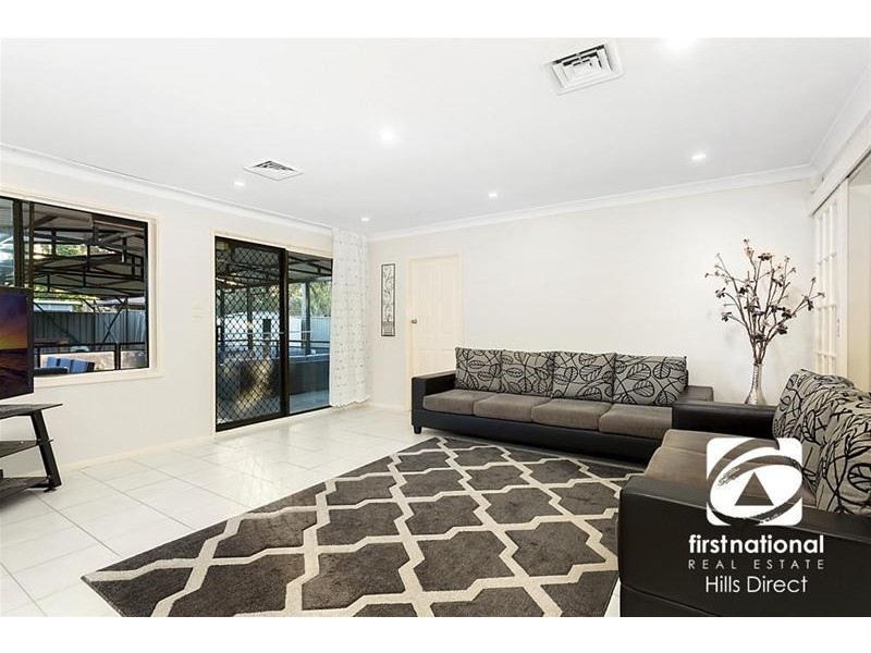 15 Jasmine Avenue, Quakers Hill NSW 2763