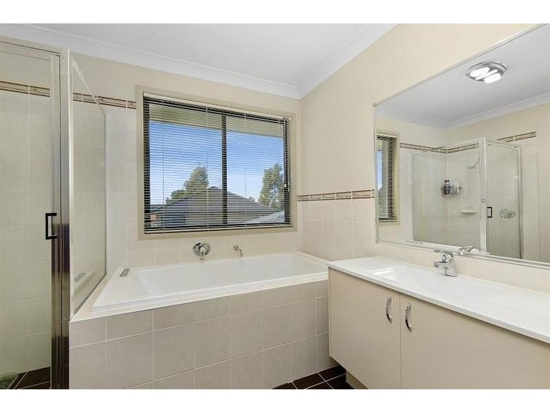 10 Brent Place, Stanhope Gardens NSW 2768