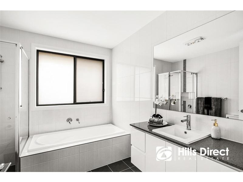 11 Memsie Street, Box Hill NSW 2765