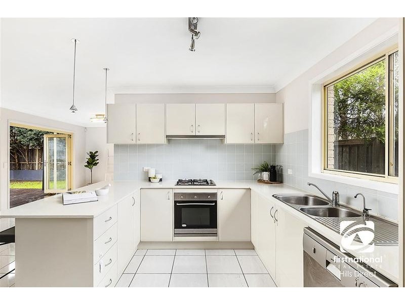 5 Oadby Place, Stanhope Gardens NSW 2768