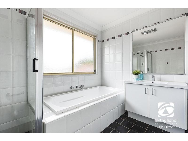 5 Oadby Place, Stanhope Gardens NSW 2768