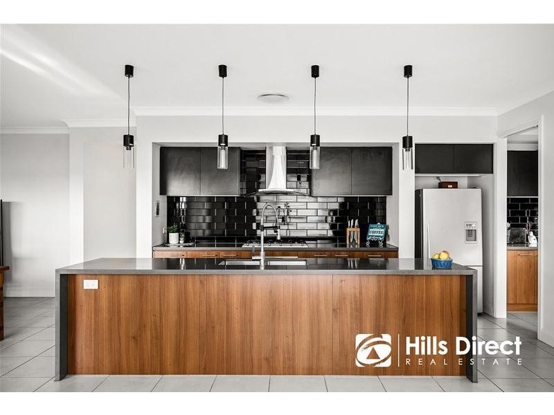 114 Pridham Avenue, Box Hill NSW 2765