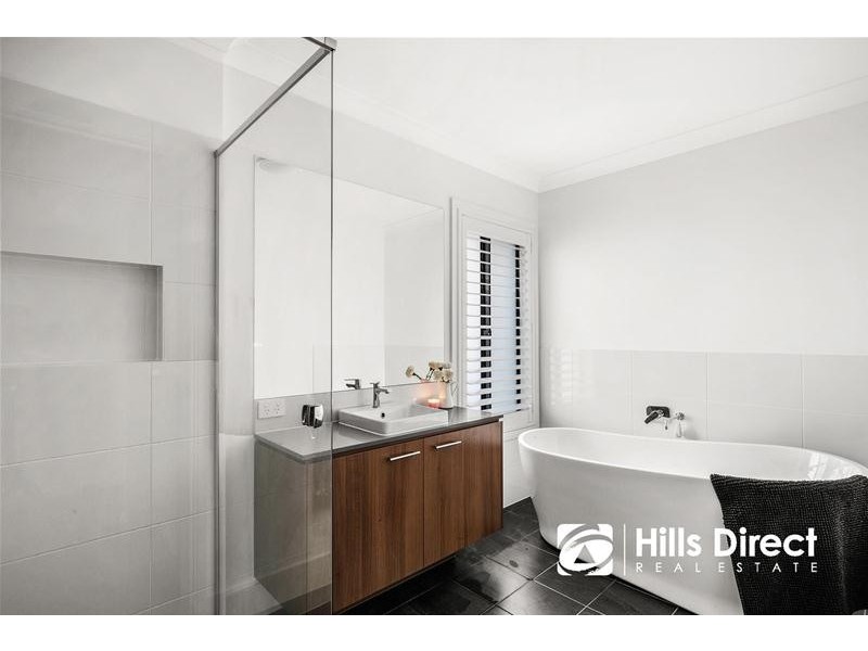 114 Pridham Avenue, Box Hill NSW 2765