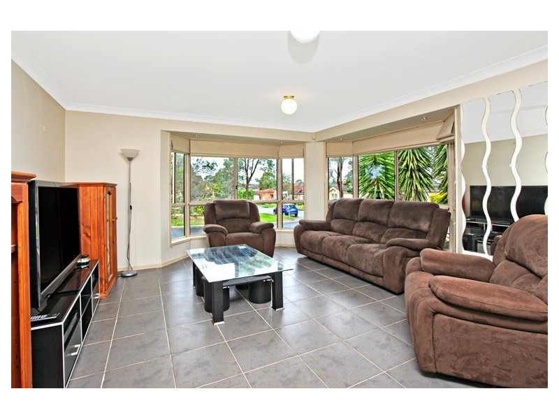 9 Canyon Drive, Stanhope Gardens NSW 2768