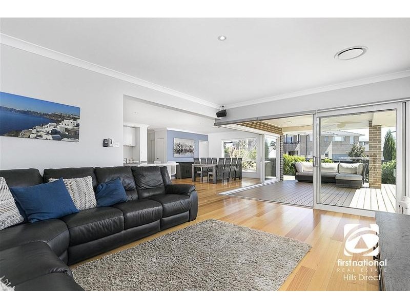 17 Edgewood Drive, Stanhope Gardens NSW 2768