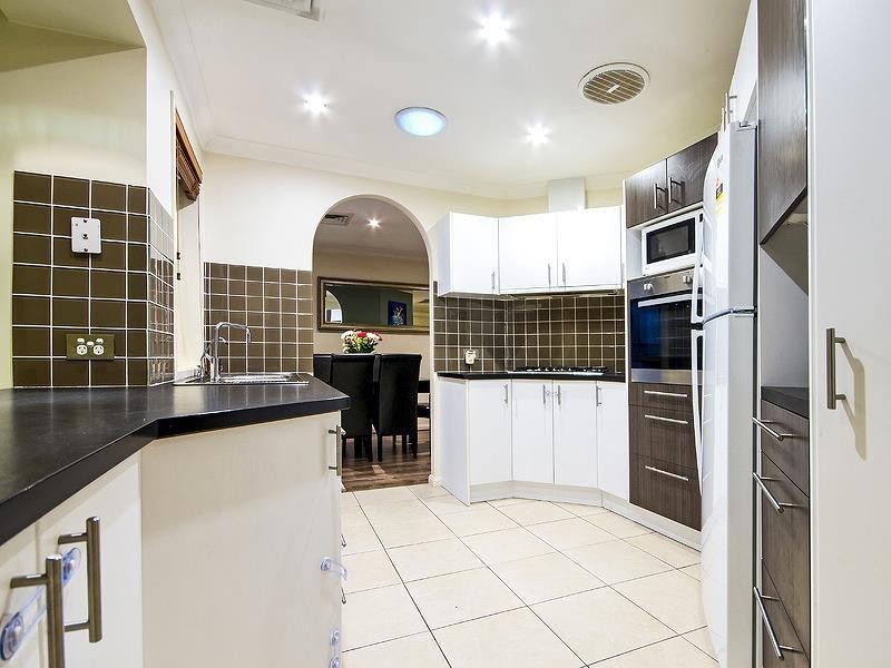 34 Phoenix Avenue, Stanhope Gardens NSW 2768