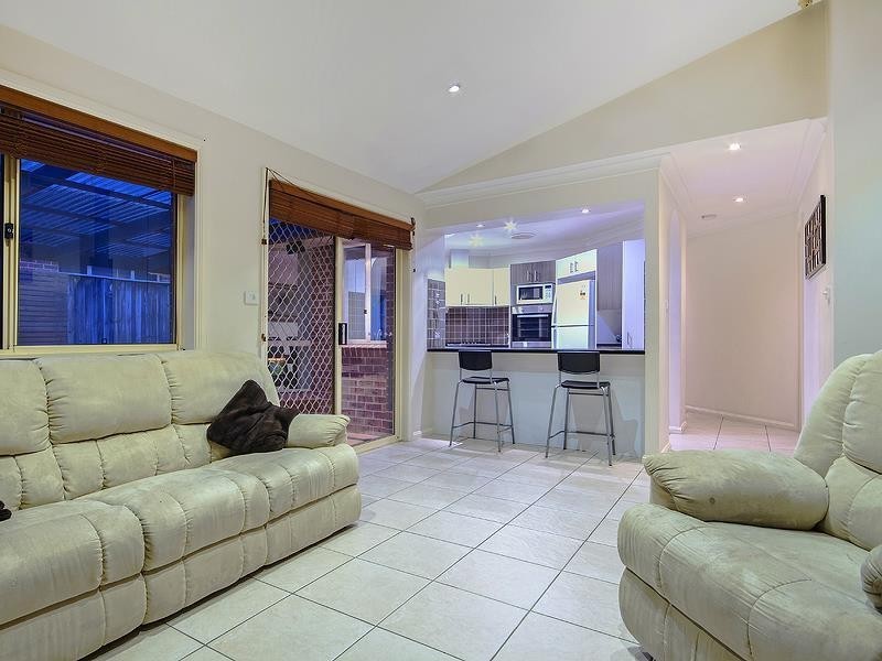 34 Phoenix Avenue, Stanhope Gardens NSW 2768