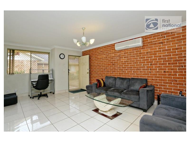 1/3 Isaac Place, Quakers Hill NSW 2763