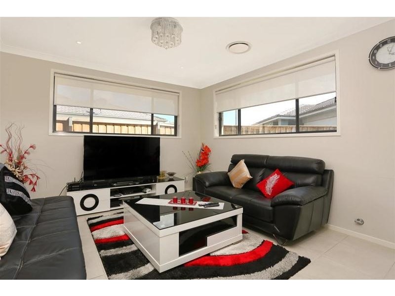 68 Angelwing Street, The Ponds NSW 2769