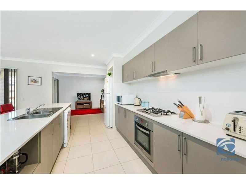 1 Greenview Parade, The Ponds NSW 2769