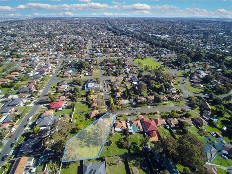 13 Brewer Crescent, South Wentworthville NSW 2145