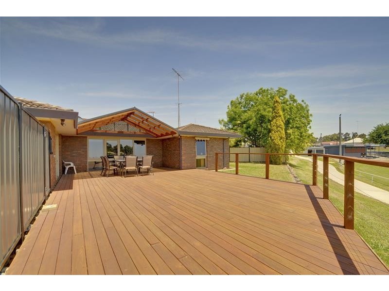 8 Wood Court, Traralgon VIC 3844