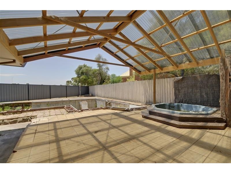 8 Wood Court, Traralgon VIC 3844