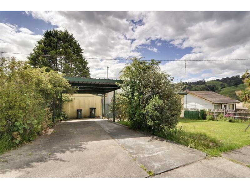 9 Roxburgh Road, Yallourn North VIC 3825