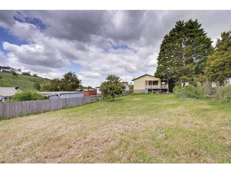 9 Roxburgh Road, Yallourn North VIC 3825