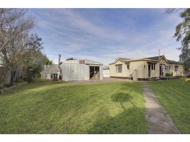 8 Davis Court, Traralgon VIC 3844