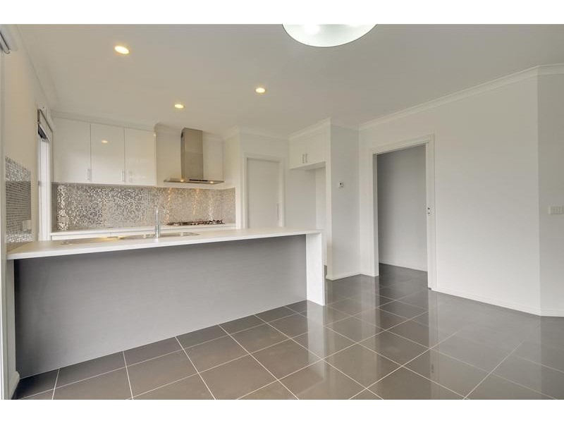 8 Carlow Court, Traralgon VIC 3844