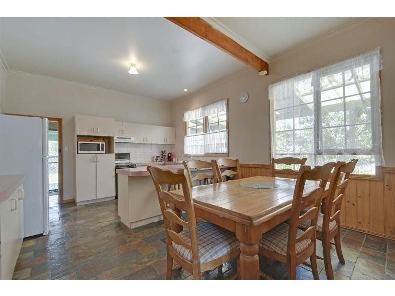 12-14 Timmins Street, Toongabbie VIC 3856