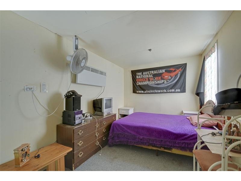 12-14 Timmins Street, Toongabbie VIC 3856