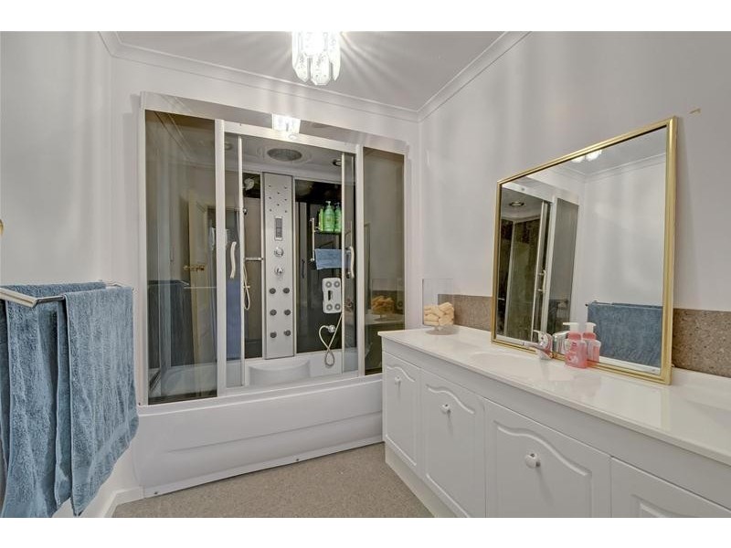 12-14 Timmins Street, Toongabbie VIC 3856