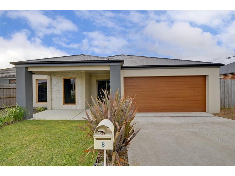 8 Donegal Avenue, Traralgon VIC 3844