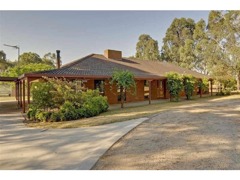 6 Wright Court, Rosedale VIC 3847