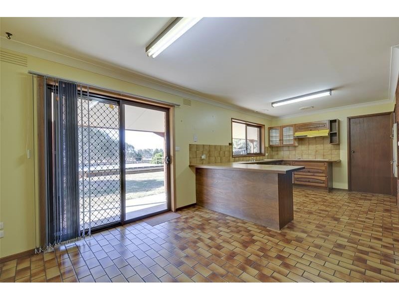 6 Wright Court, Rosedale VIC 3847