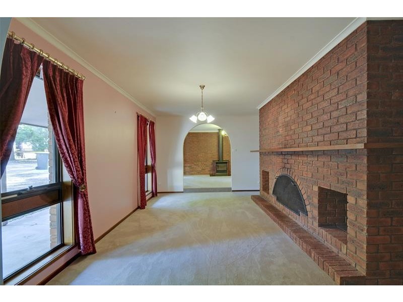 6 Wright Court, Rosedale VIC 3847