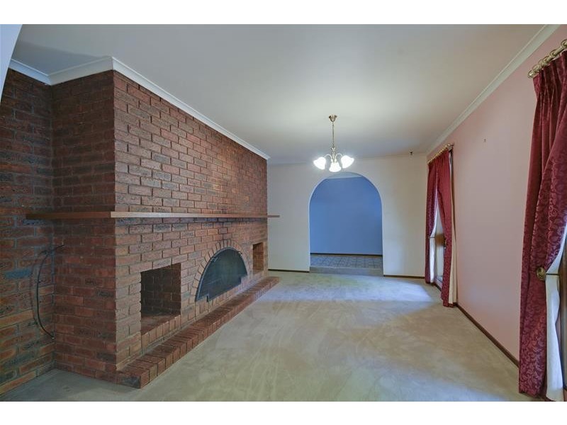 6 Wright Court, Rosedale VIC 3847