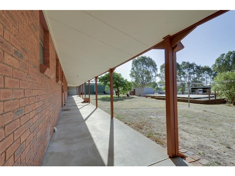 6 Wright Court, Rosedale VIC 3847