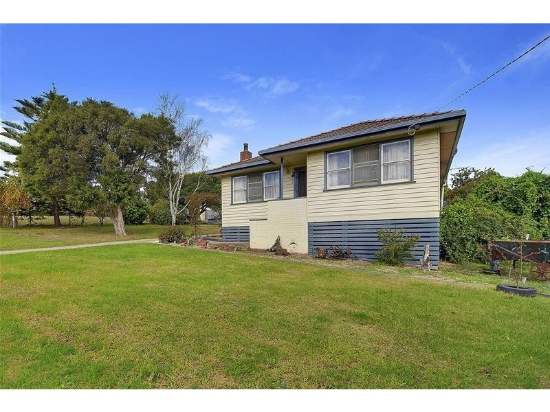 19 Stradbroke Road, Gormandale VIC 3873