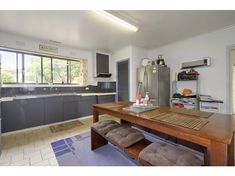 19 Stradbroke Road, Gormandale VIC 3873