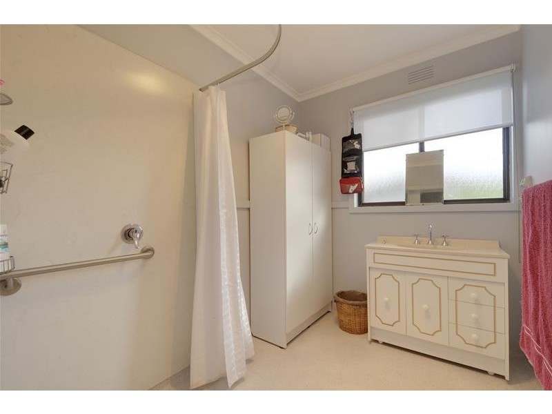 19 Stradbroke Road, Gormandale VIC 3873