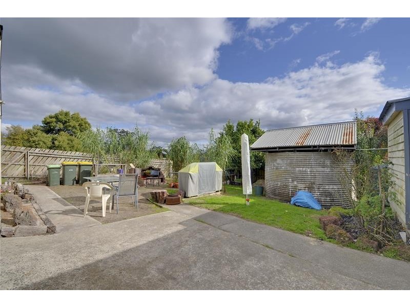 19 Stradbroke Road, Gormandale VIC 3873