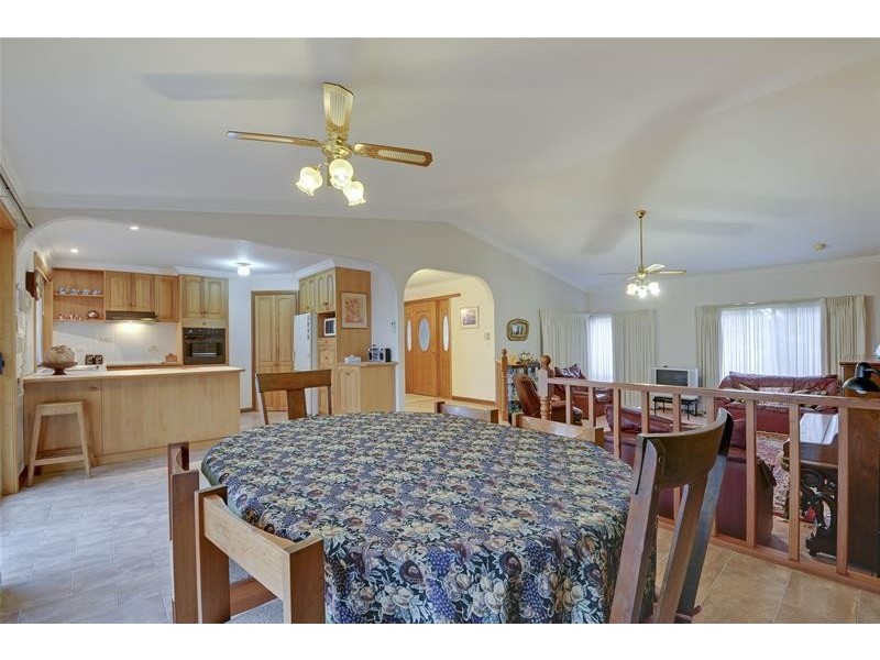 28 Queen Street, Rosedale VIC 3847