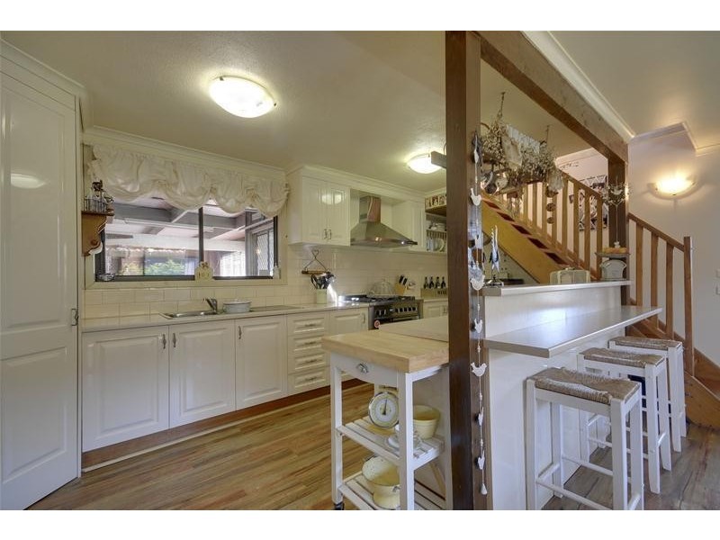 21 Wicks Crescent, Morwell VIC 3840