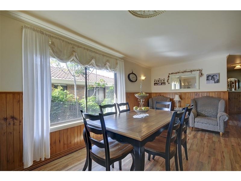 21 Wicks Crescent, Morwell VIC 3840