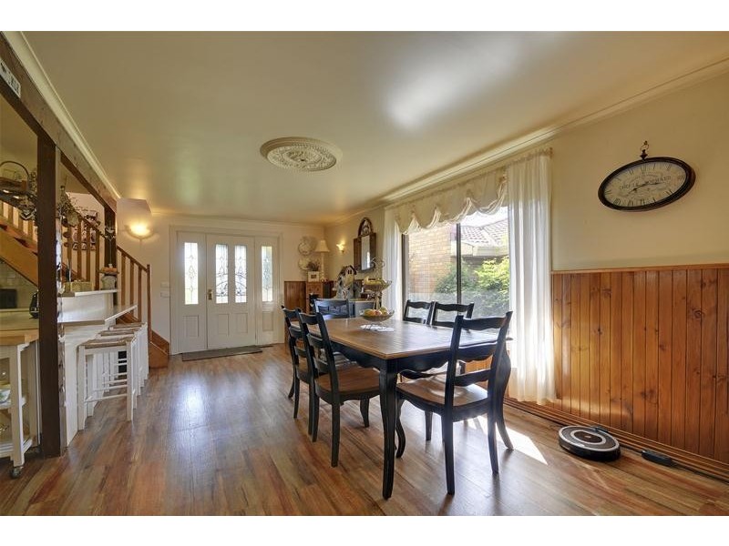 21 Wicks Crescent, Morwell VIC 3840